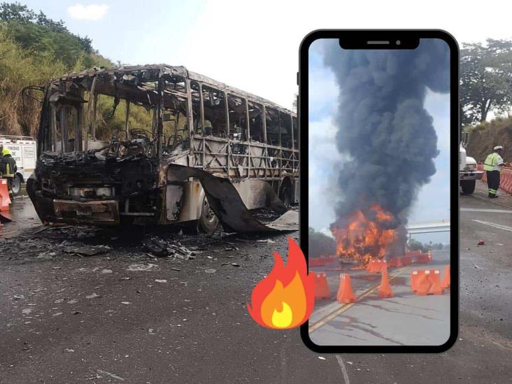 Se incendia autobús sobre la autopista Veracruz-Córdoba (+VIDEO)