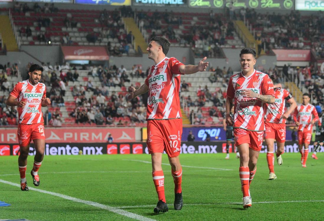 Se impone Necaxa en duelo lleno de goles