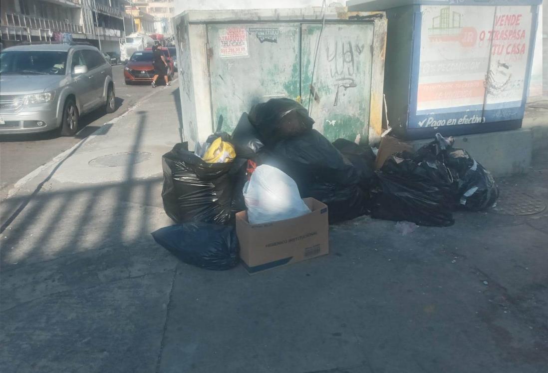 "Montañas" de basura dan mala imagen al Centro Histórico de Veracruz