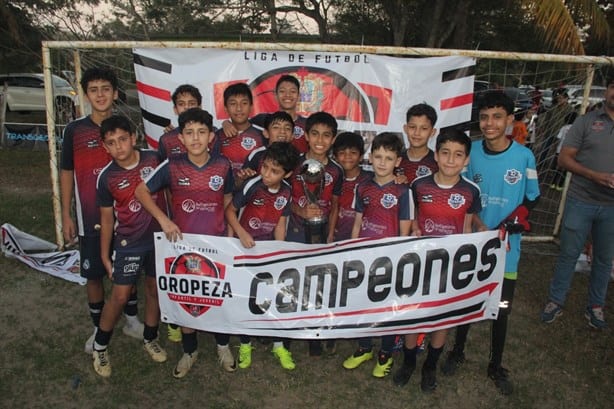 Lluvia de campeones de Copa en Liga Oropeza