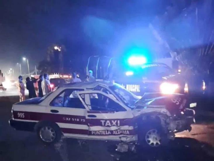 Choque entre dos taxis en San Rafael deja varios heridos