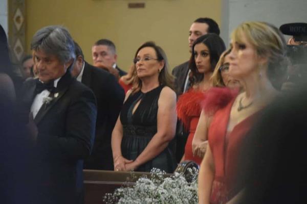 Asiste Rocío Nahle a boda de familiar de Salma Hayek