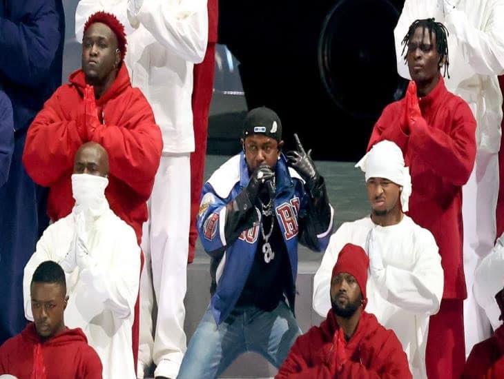 Kendrick Lamar ofrece patriótico Show de Medio Tiempo de Super Bowl