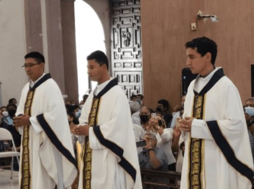 Diócesis de Veracruz confirma cambios de sacerdotes en algunas iglesias