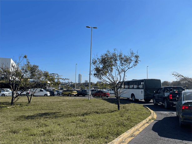 Reportan congestión vehicular en puente de Boca del Río y Riviera Veracruzana