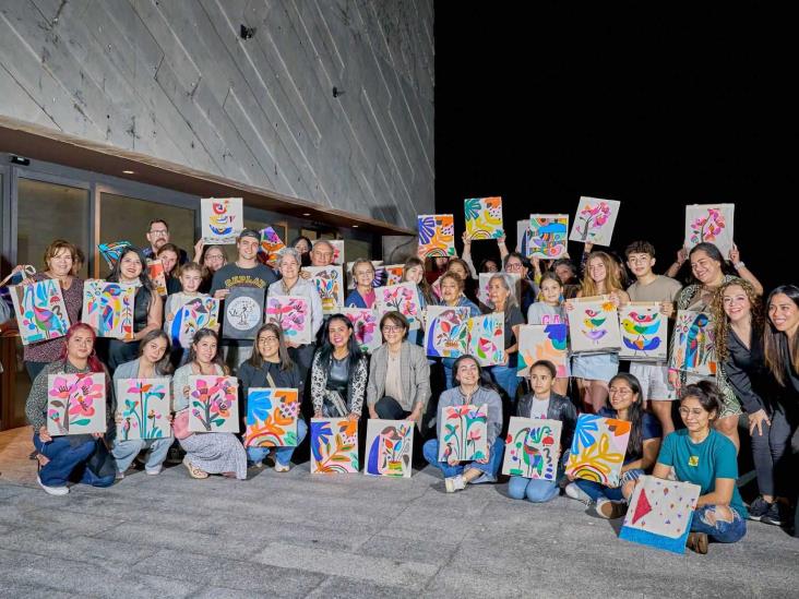 Realizan taller de intervención de Tote Bags en el Foro Boca