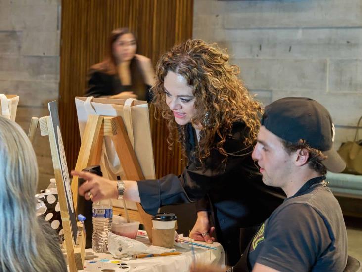 Realizan taller de intervención de Tote Bags en el Foro Boca