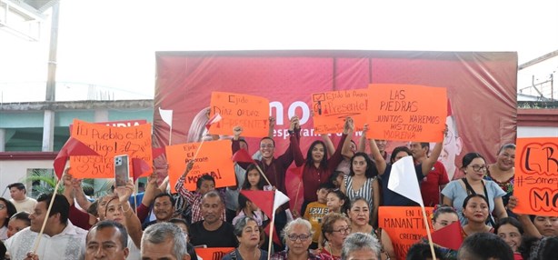 Reunión informativa del segundo piso de la 4T congrega a más de mil personas en Agua Dulce