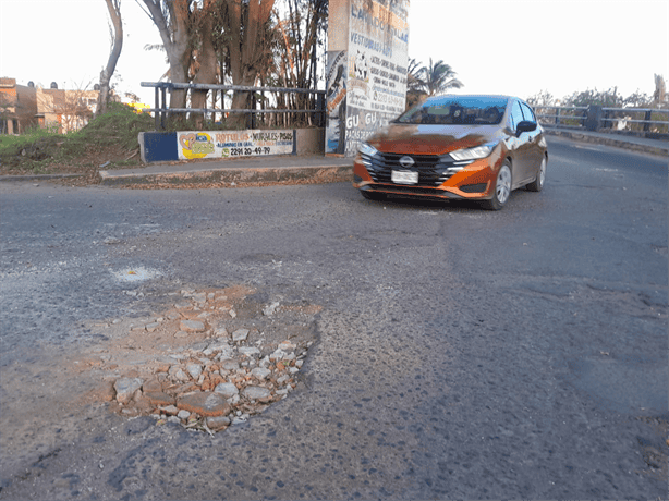 Vecinos del fraccionamiento Las Vegas piden bacheo en Río Papaloapan