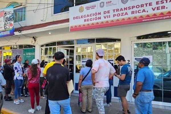 Reactivan el módulo de licencias en Poza Rica tras cambio de dirección