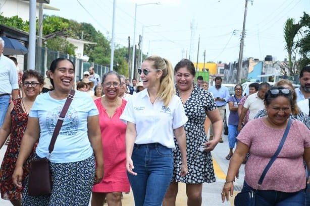 Inaugura Paty Lobeira obra de pavimentación en concreto hidráulico en colonia Los Ríos