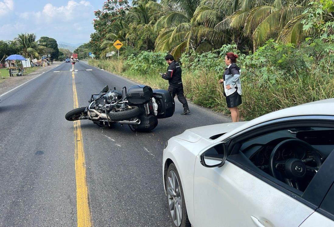 Auto impacta a motociclista en carretera de Actopan