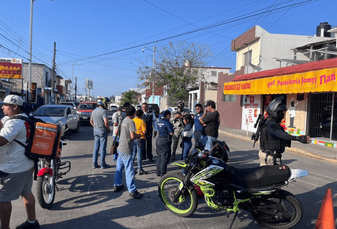 Choque de motocicletas deja una joven lesionada en Boca del Río