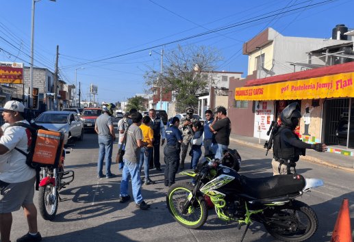 Choque de motocicletas deja una joven lesionada en Boca del Río