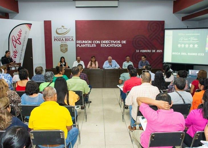 En Poza Rica, destinan 8 millones de pesos en becas del ramo 033