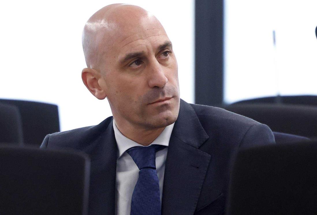 Piden 2 años y medio de prisión para Luis Rubiales