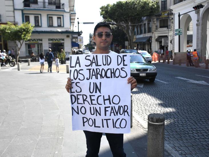 Protesta por derecho a la salud en Xalapa (+VIDEO)