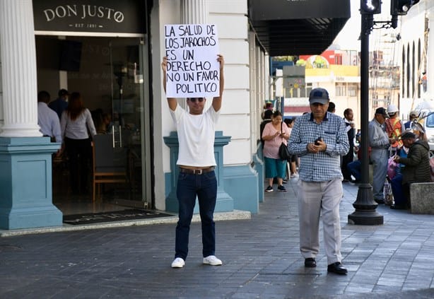 Protesta por derecho a la salud en Xalapa (+VIDEO)