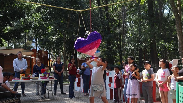 En Ciudad Mendoza, clausuran taller de manualidades por 14 de febrero