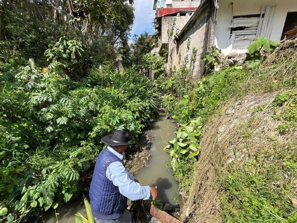 Un socavón terminó con el hogar de Teodora en Xalapa; autoridades no la ayudaron