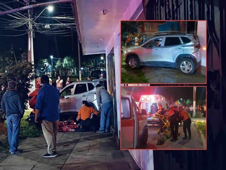 Se accidentan agentes de la FGR en avenida Ruiz Cortines de Xalapa