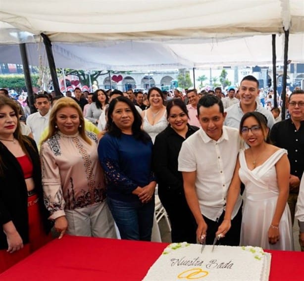 Estos 3 derechos de las parejas se protegen con las bodas colectivas en Veracruz