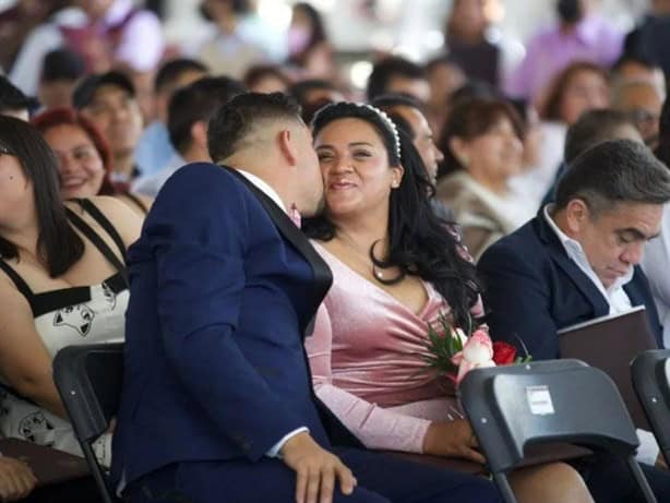 Estos 3 derechos de las parejas se protegen con las bodas colectivas en Veracruz