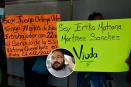 Expolicías protestan en Xalapa; sin liquidación desde el gobierno de Javier Duarte