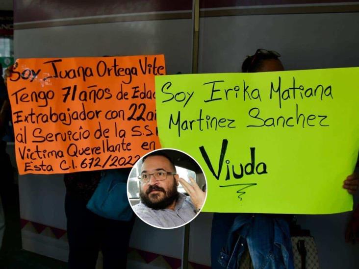 Expolicías protestan en Xalapa; sin liquidación desde el gobierno de Javier Duarte