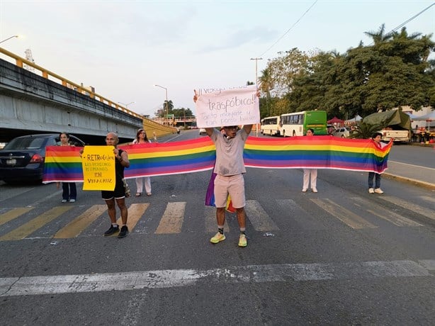 Estamos desprotegidos, se manifiesta comunidad LGBT en Poza Rica