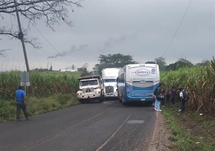 Carambola causa cierre total de la carretera San José del Correal a Omealca