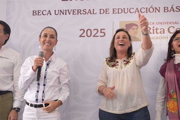 Claudia Sheinbaum y Nahle entregan tarjetas de la beca Rita Cetina en La Antigua