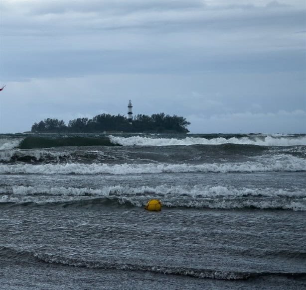 Alertan sobre los fuertes efectos del norte en Veracruz para este domingo