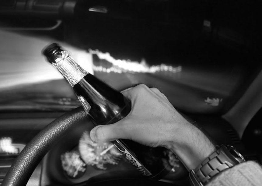 Consejos para evitar accidentes vehiculares relacionados con alcohol