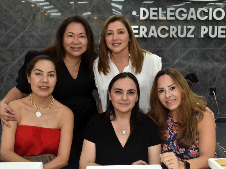 Comité de Damas de CMIC Veracruz Puerto organiza el evento ´Tinto Pinto´