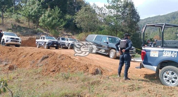 Localizan cuerpo enterrado en predio de la Estancia en Maltrata