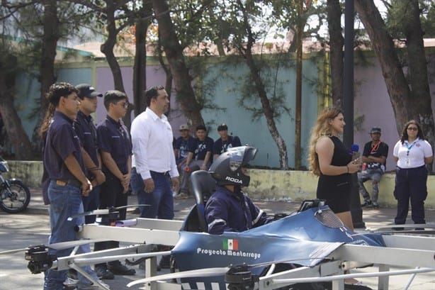 Estudiantes universitarios crean en Veracruz el primer auto volador| FOTOS