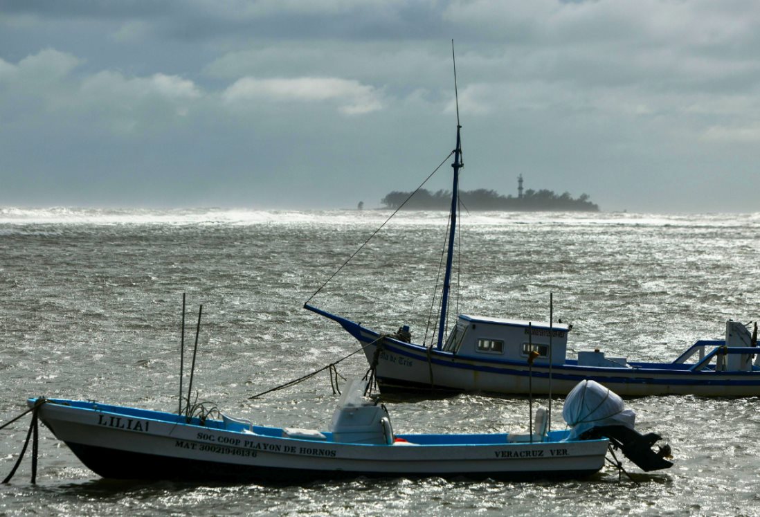 Cierran puerto de Veracruz a toda navegación por vientos del norte