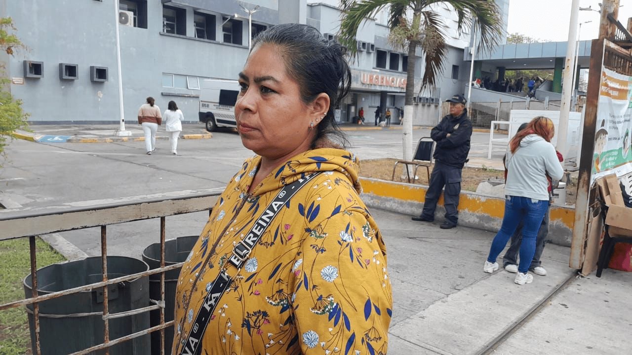 Madre denuncia falta de atención médica en Hospital de Veracruz tras perder a su bebé