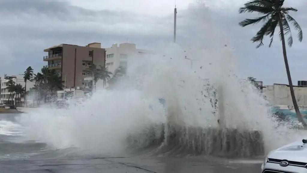 Ayuntamiento emite Alerta Gris por el Frente Frío 28 en el puerto de Veracruz