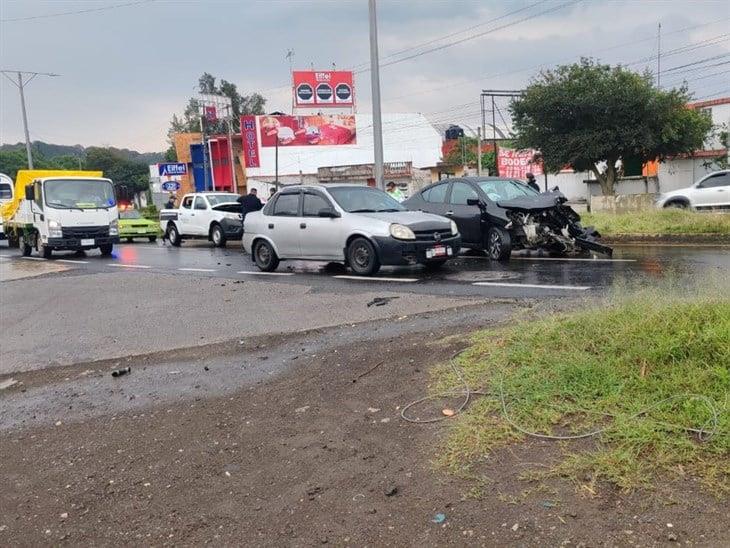 Un herido y caos vial, producto de fuerte choque en el bulevar Banderilla