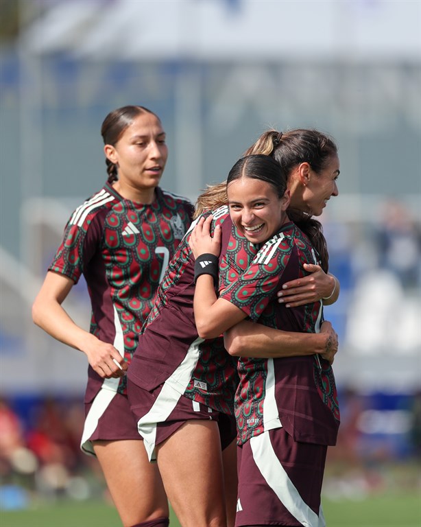 Golea Tri Femenil y jugará final en España