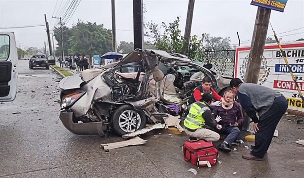 Fuerte accidente en Martínez de la Torre deja un herido