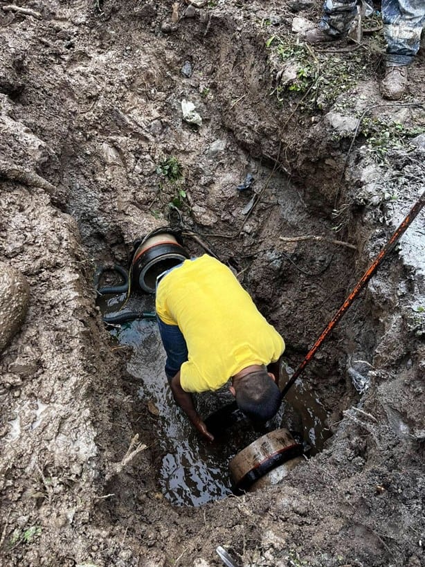 Restablecen el servicio de agua en Misantla tras fuga