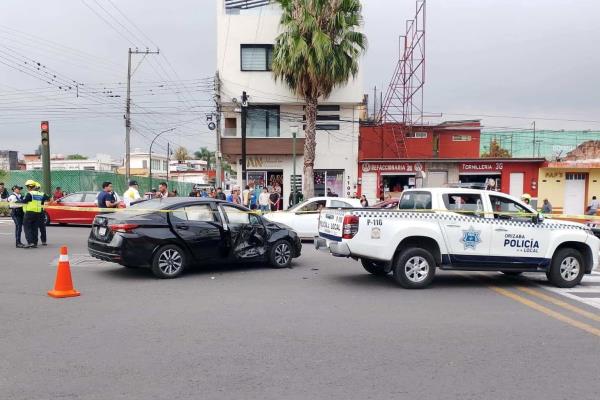 Accidente entre particular y patrulla de la Policia de Orizaba