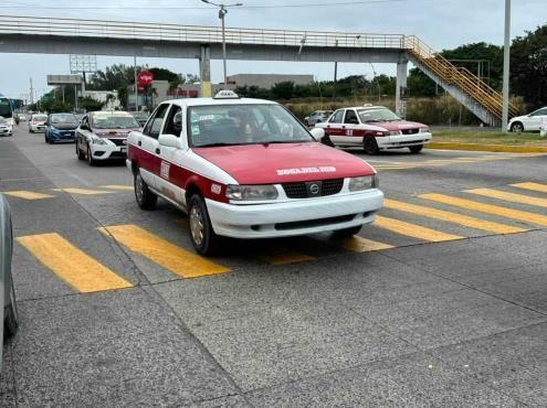 Taxistas de Veracruz viven bajas ventas en el mes de febrero de 2025