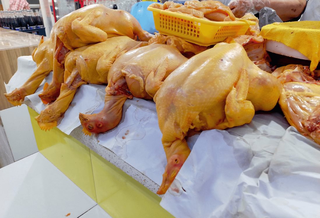 Precio del pollo se mantiene estable, pero ventas siguen bajas en Veracruz