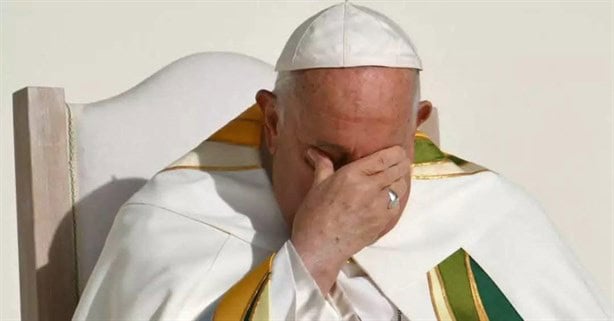 El Papa Francisco se mantiene hospitalizado; pide a feligreses orar por él