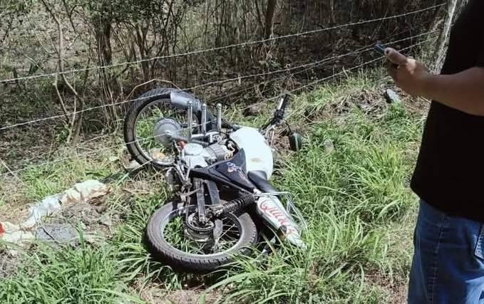 Derrapan motociclistas en Comapa, Veracruz