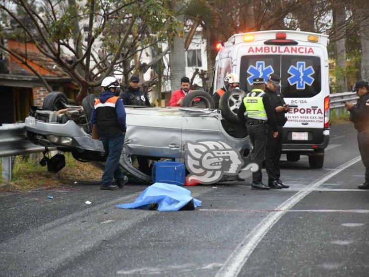 Trágico accidente en la carretera Xalapa-Veracruz deja una mujer muerta